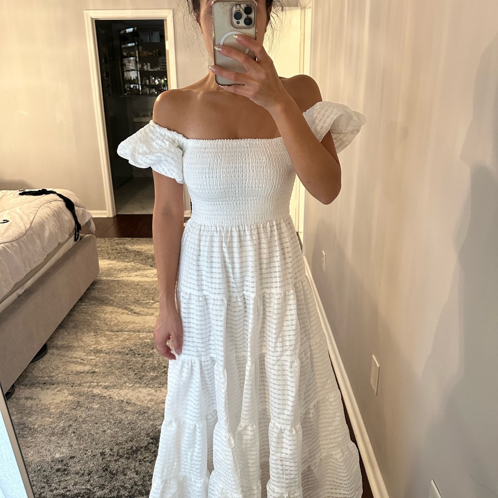 Elegant White Off-Shoulder Dress